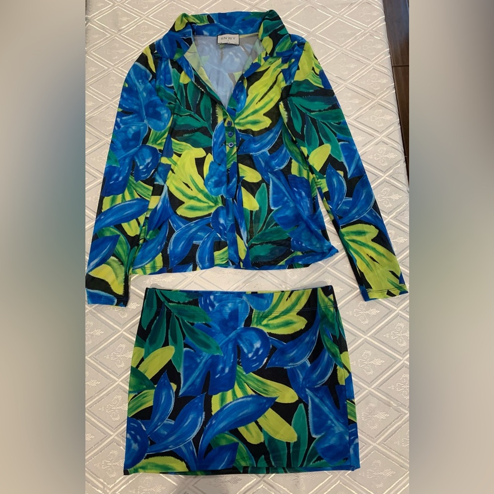 Colorful Leaf Print Top and Skirt Set